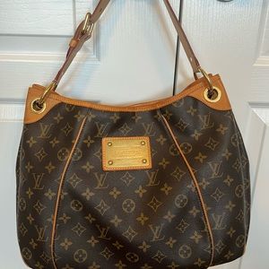 SOLD Louis Vuitton Galliera PM
